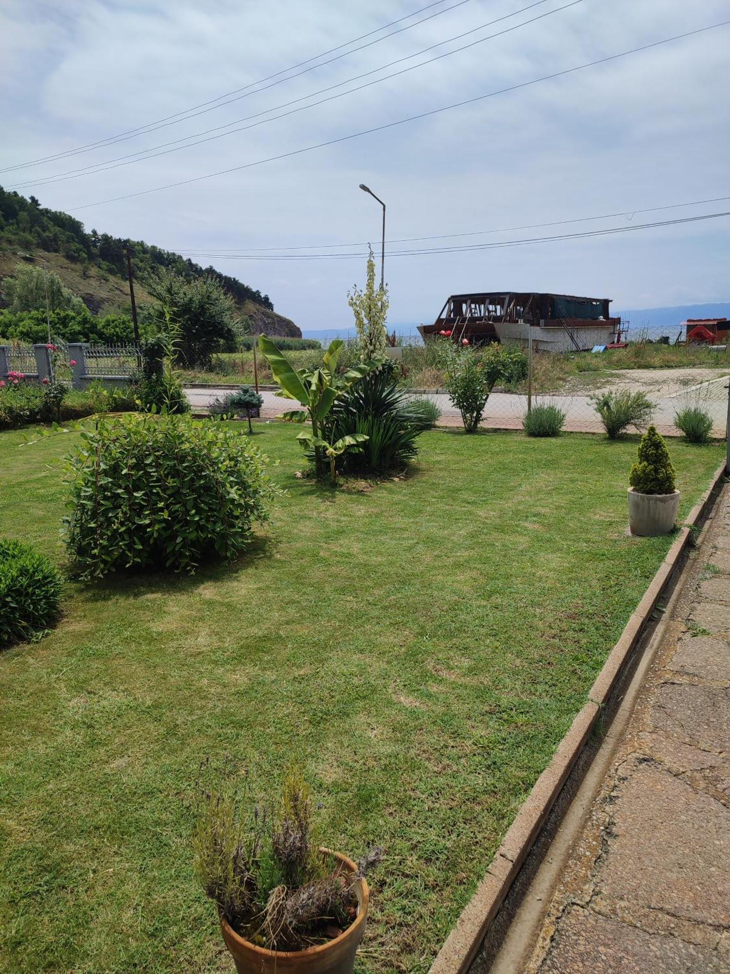 Apartments Three Ohrid Exterior photo